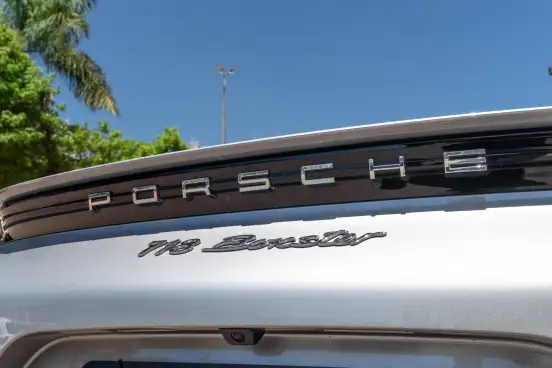 PORSCHE-718-2023