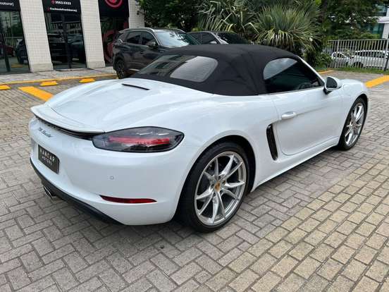 PORSCHE-718-2017