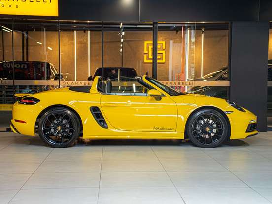 PORSCHE-718-2024
