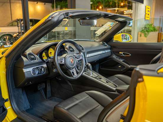 PORSCHE-718-2024