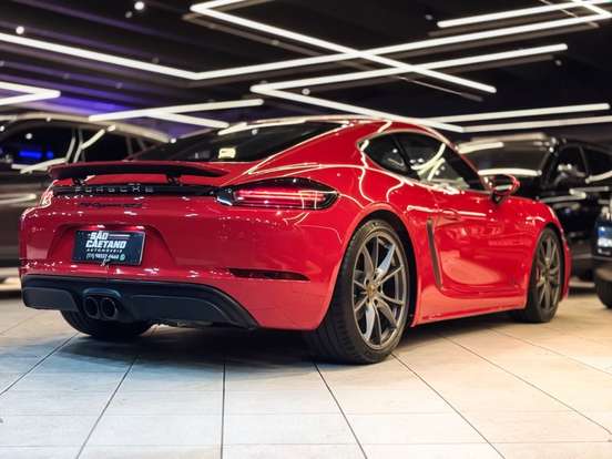 PORSCHE-718-2018