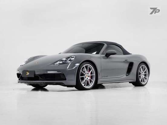 PORSCHE-718-2025