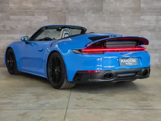 PORSCHE-911-2023