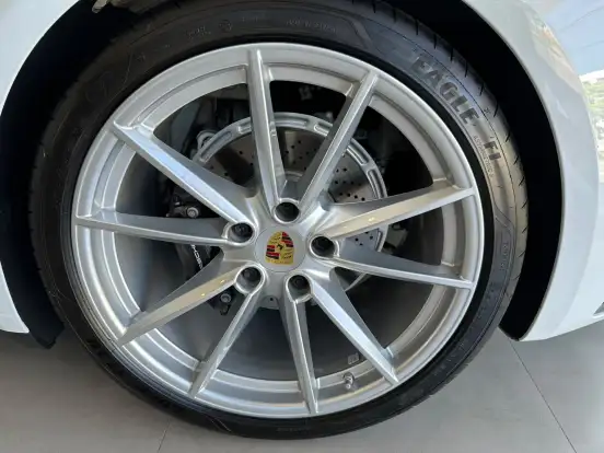PORSCHE-911-2021