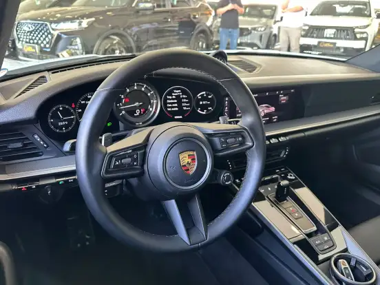 PORSCHE-911-2021