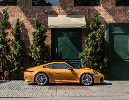 PORSCHE-911-2025
