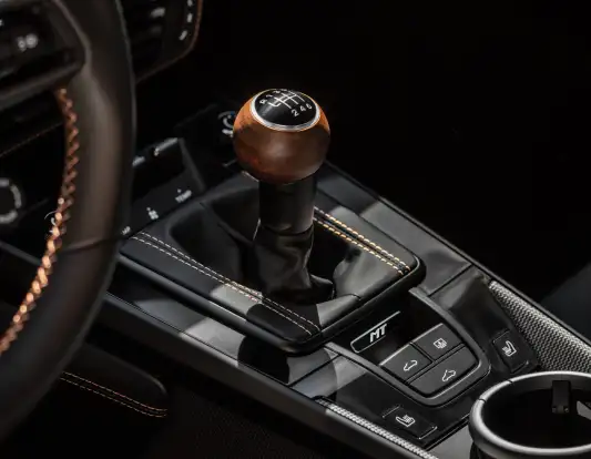 PORSCHE-911-2025