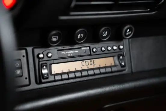 PORSCHE-911-1996