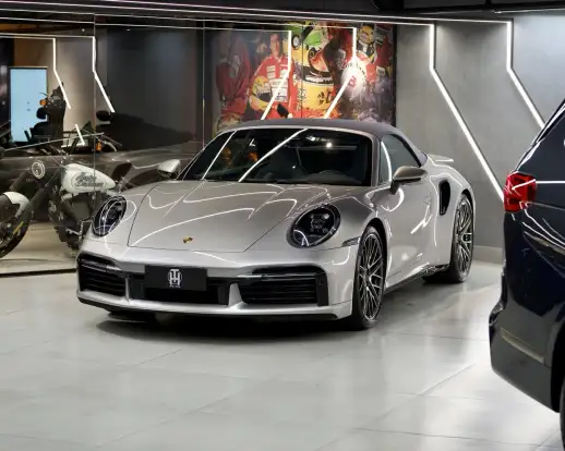 PORSCHE-911-2021