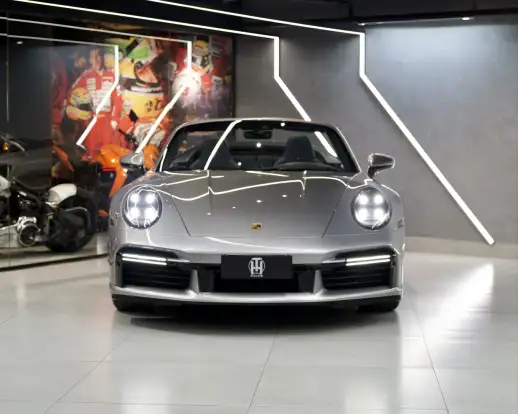 PORSCHE-911-2021