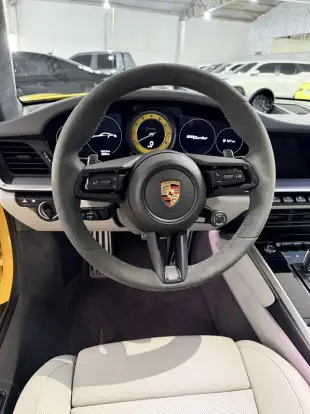 PORSCHE-911-2023