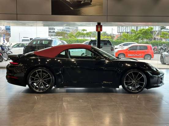 PORSCHE-911-2024