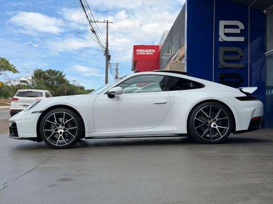 PORSCHE-911-2024