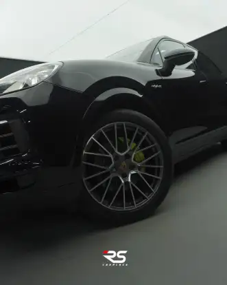 PORSCHE-CAYENNE-2020