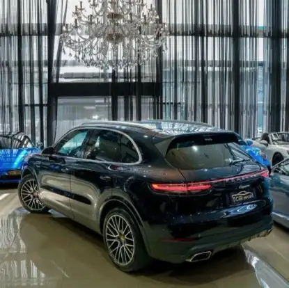 PORSCHE-CAYENNE-2022