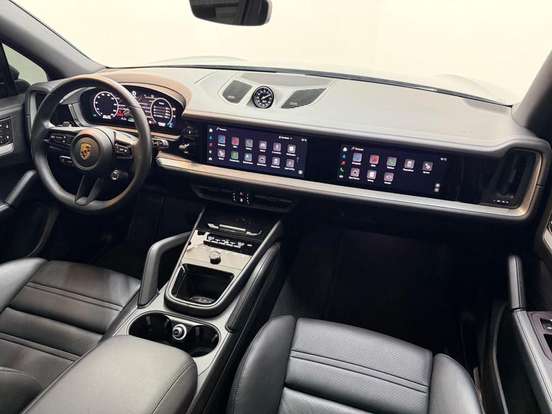 PORSCHE-CAYENNE-2024