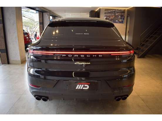 PORSCHE-CAYENNE-2024