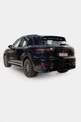 PORSCHE-CAYENNE-2023