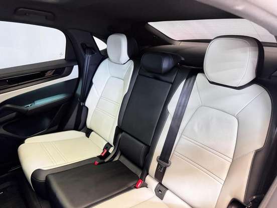 PORSCHE-CAYENNE-3.0 V6 S E-HYBRID BLACK EDITION COUPÉ AWD TIPTRONIC S PORSCHE-CAYENNE-2025