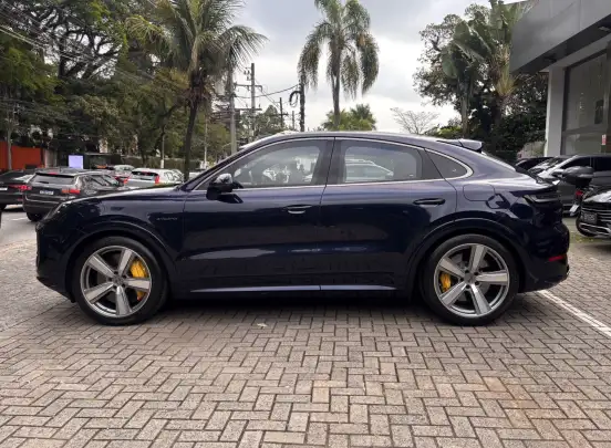 PORSCHE-CAYENNE-2025