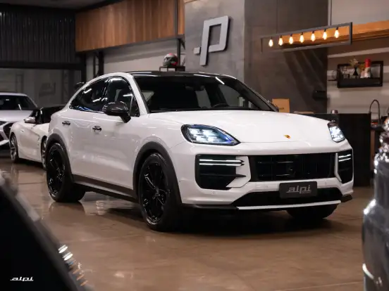 PORSCHE-CAYENNE-2023