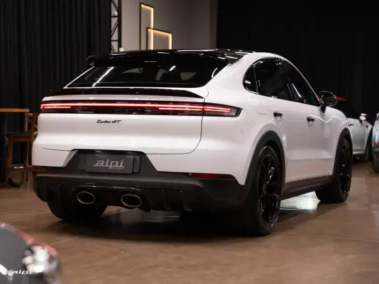 PORSCHE-CAYENNE-2023