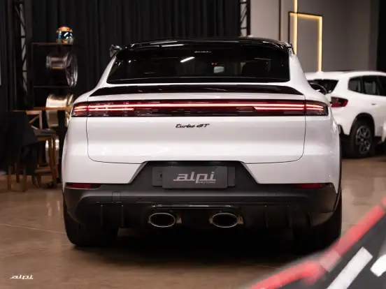 PORSCHE-CAYENNE-2023