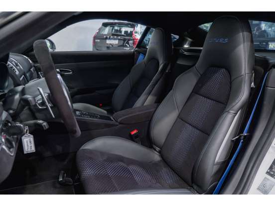 PORSCHE-CAYMAN-2013