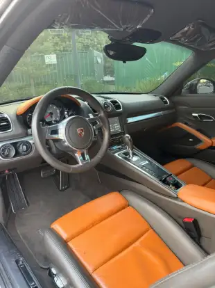 PORSCHE-CAYMAN-2013