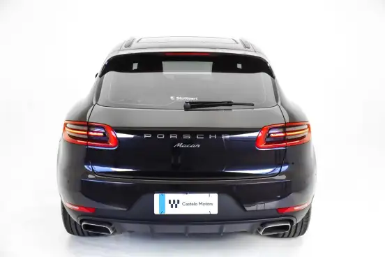 PORSCHE-MACAN-2017