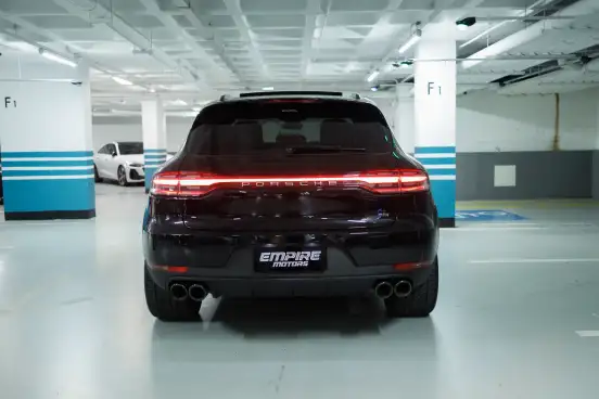 PORSCHE-MACAN-2021