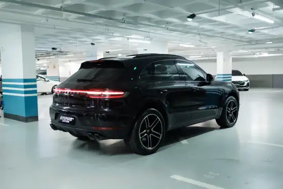 PORSCHE-MACAN-2021
