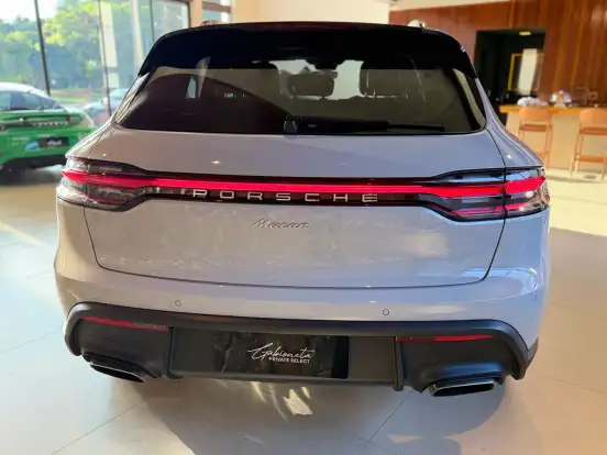 PORSCHE-MACAN-2025