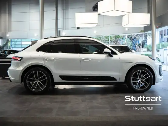 PORSCHE-MACAN-2023