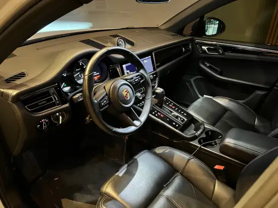 PORSCHE-MACAN-2024