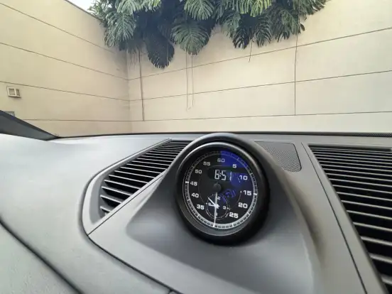 PORSCHE-MACAN-2023