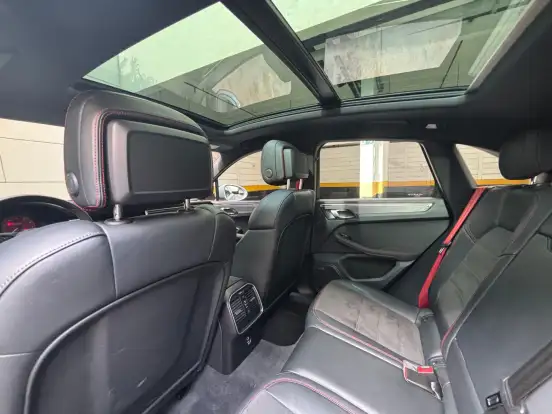 PORSCHE-MACAN-2023