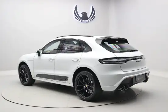 PORSCHE-MACAN-2024