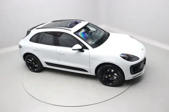 PORSCHE-MACAN-2024