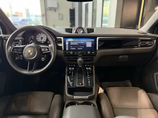 PORSCHE-MACAN-2024