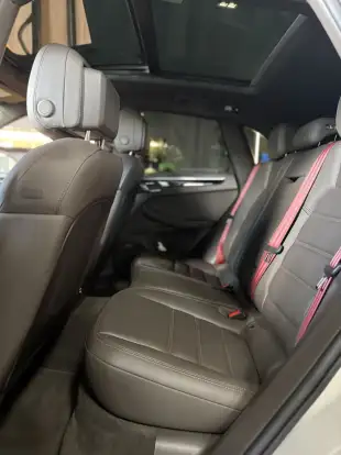 PORSCHE-MACAN-2024