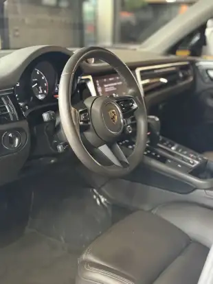 PORSCHE-MACAN-2024