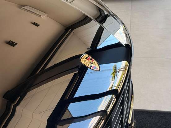 PORSCHE-MACAN-2018