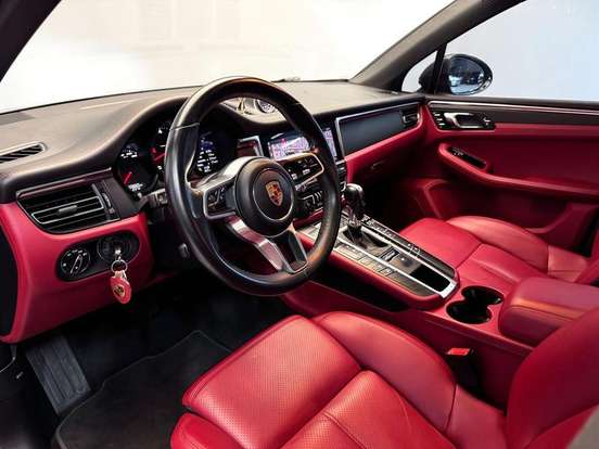 PORSCHE-MACAN-2020