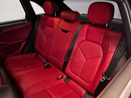 PORSCHE-MACAN-2020