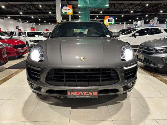 PORSCHE-MACAN-2018