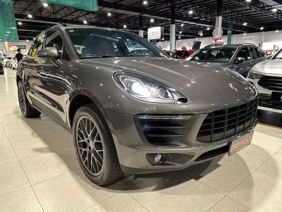 PORSCHE-MACAN-2018