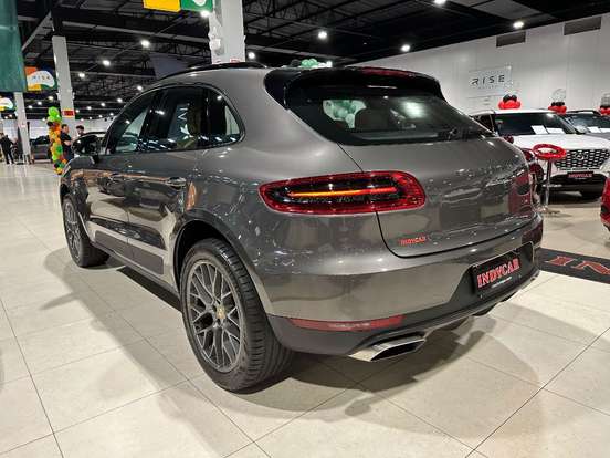 PORSCHE-MACAN-2.0 16V GASOLINA 4P AUTOMÁTICO PORSCHE-MACAN-2018