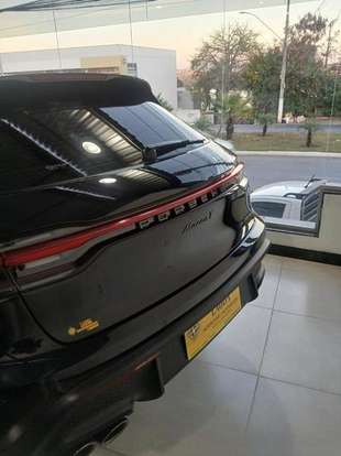 PORSCHE-MACAN-2023