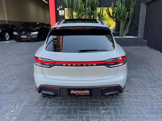 PORSCHE-MACAN-2022